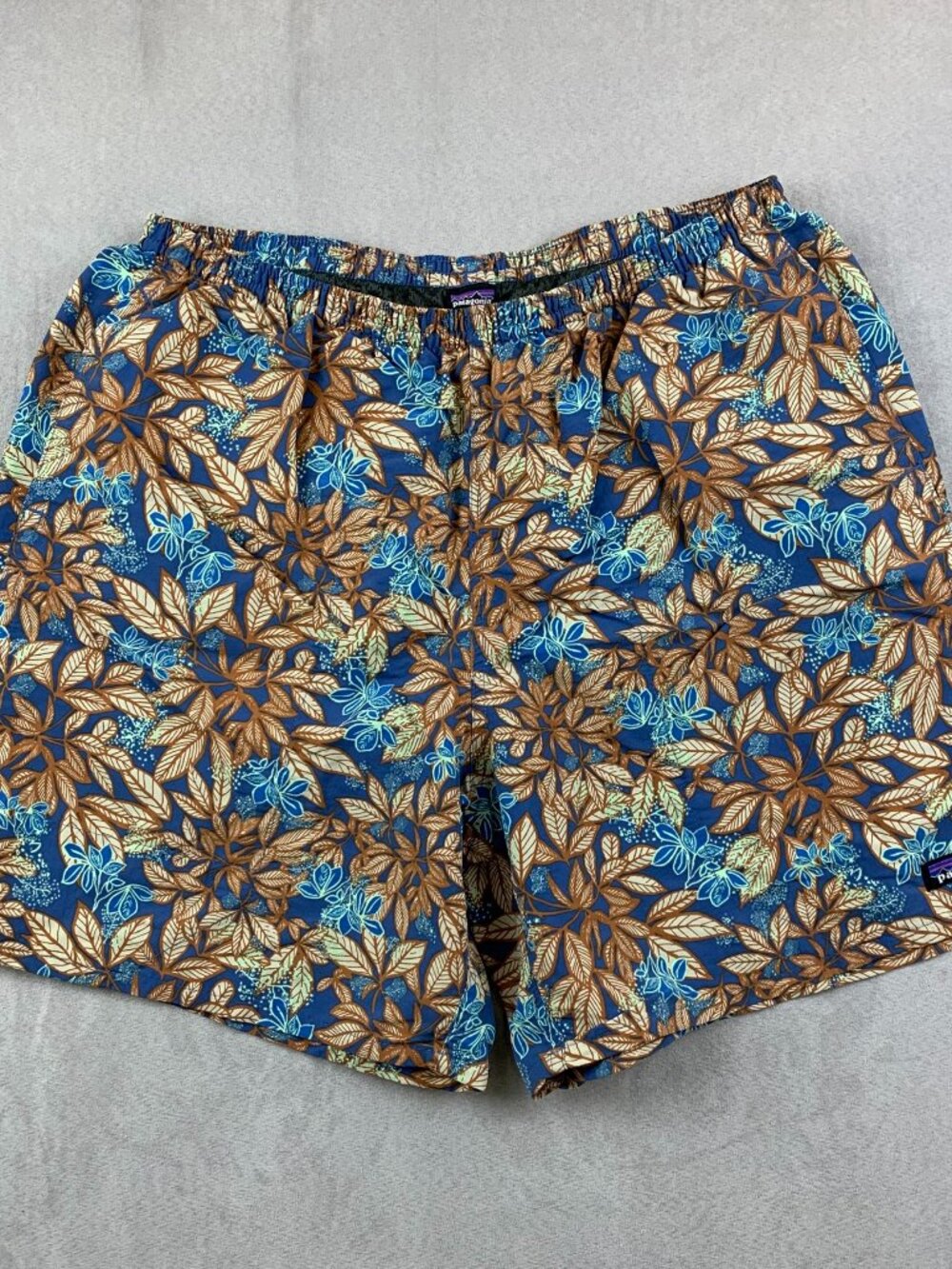 Patagonia Mens Swim Shorts Large Blue Floral Leaves Baggies Longs Lined 58034